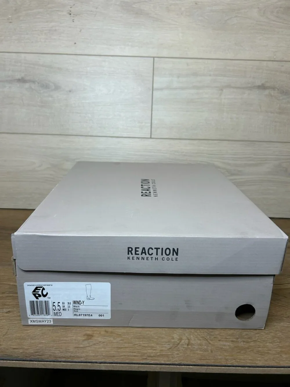 Kenneth Cole Reaction Wind-Y Over The Knee Boot 5.5M